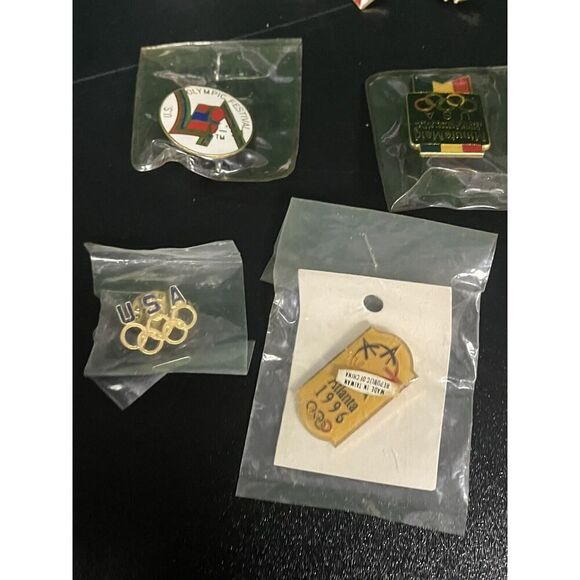 BADGE COLLECTION vintage metal enamel pin Olympic Late 1990s USA - Picture 10 of 12